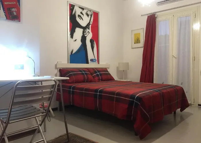 Pensión Short Let Olbia